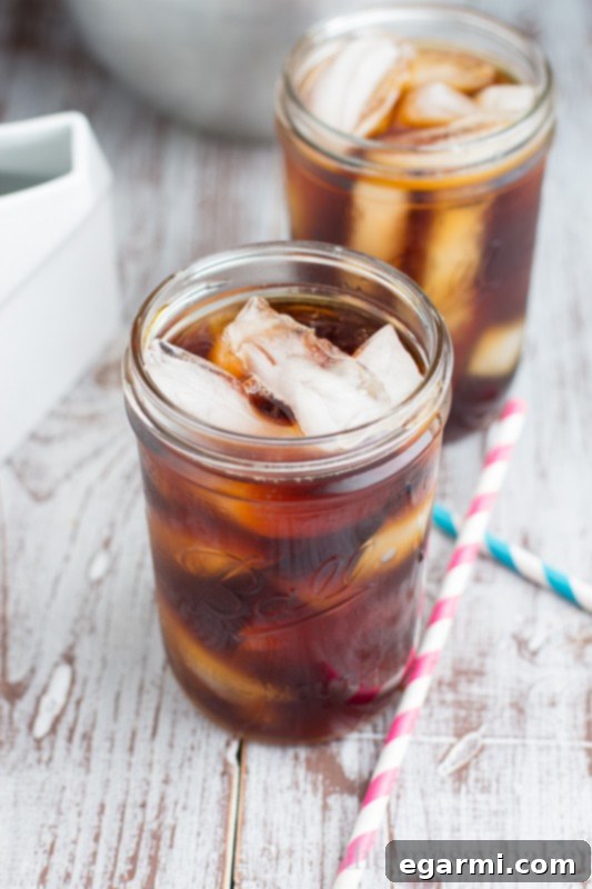 Commuting with Cold Brew: The Essential To-Go Cup