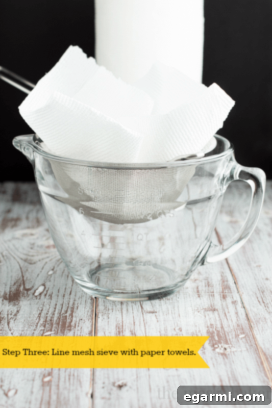 Straining Cold Brew: Achieving a Clear and Smooth Concentrate