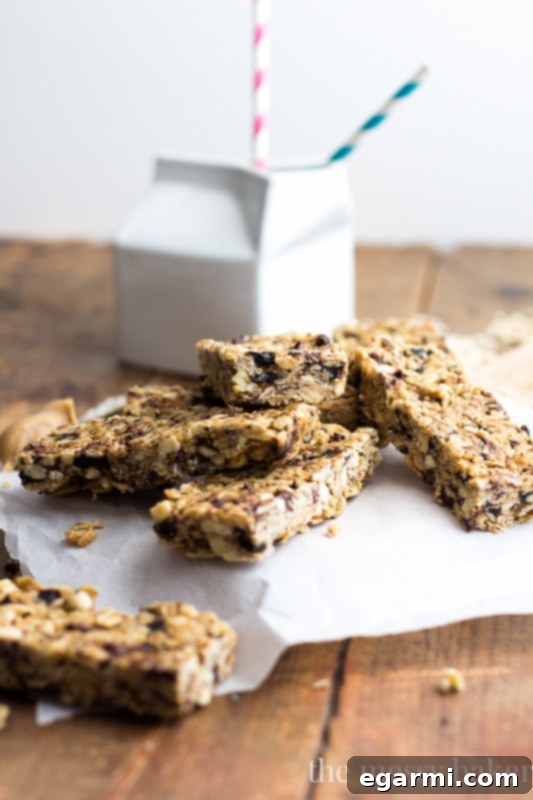 Peanut Butter Granola Bars with Chocolate Chips and Oats