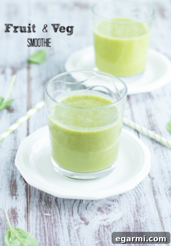 Fruit and Veggie Smoothie with Silk Almond 2 Gluten-Free + Vegan Fruit & Veg Smoothie | www.themessybakerblog.com