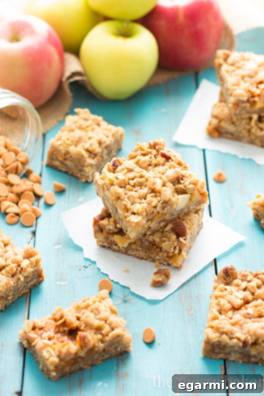 Easy Butterscotch Apple Crumb Bars Recipe | Delicious Fall Dessert Ideas