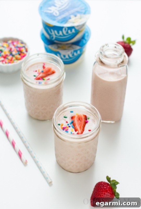 Strawberry Banana Birthday Cake Smoothie 4 Ingredients for Strawberry-Banana Cake Batter Smoothie