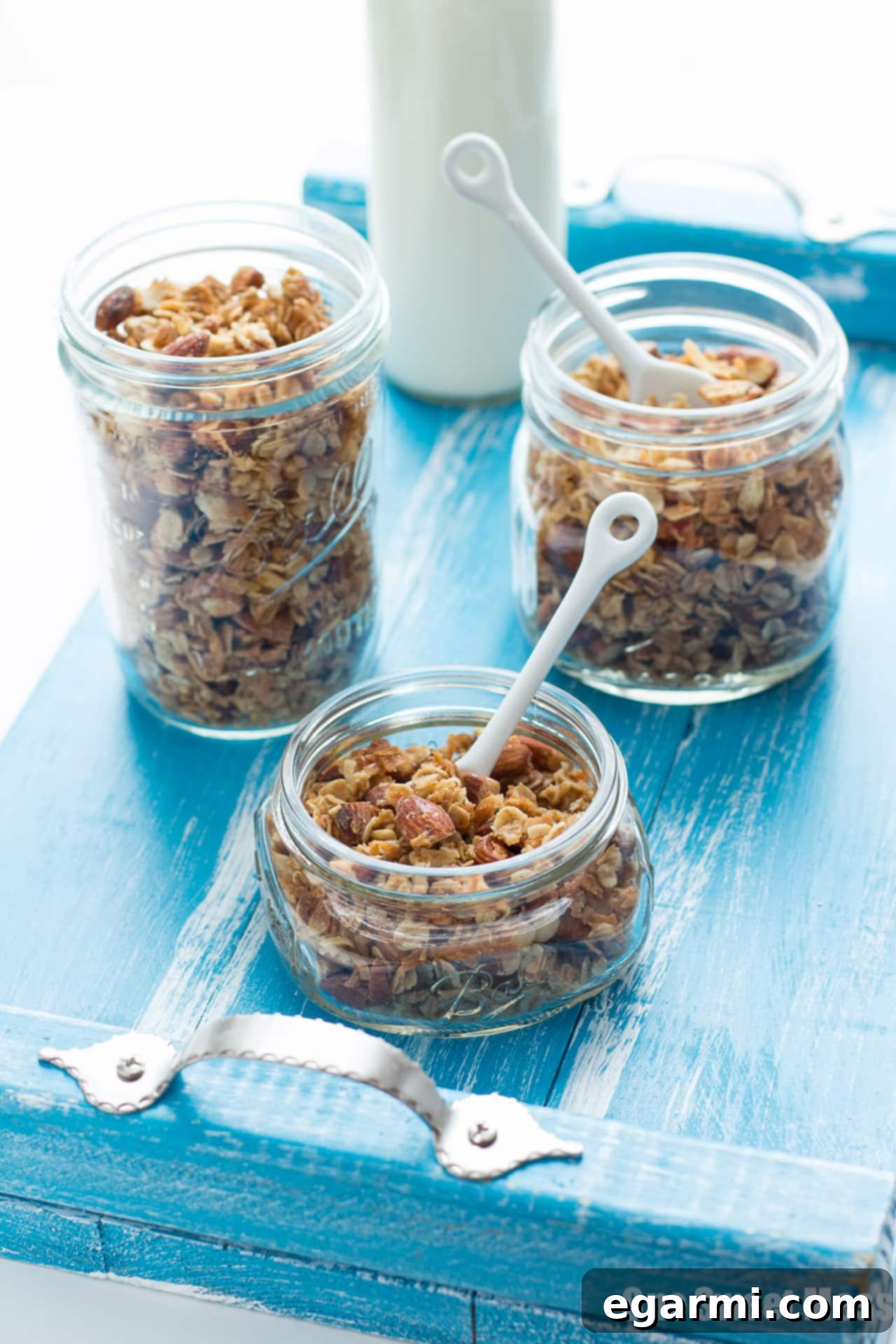 Very Vanilla Almond Granola - A Delicious Homemade Snack